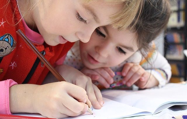 Kinder in der Schule